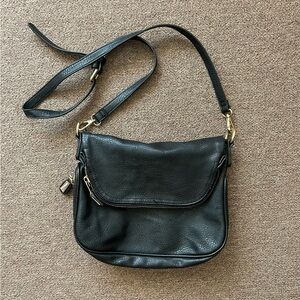 Moda Luxe Black Crossbody Bag